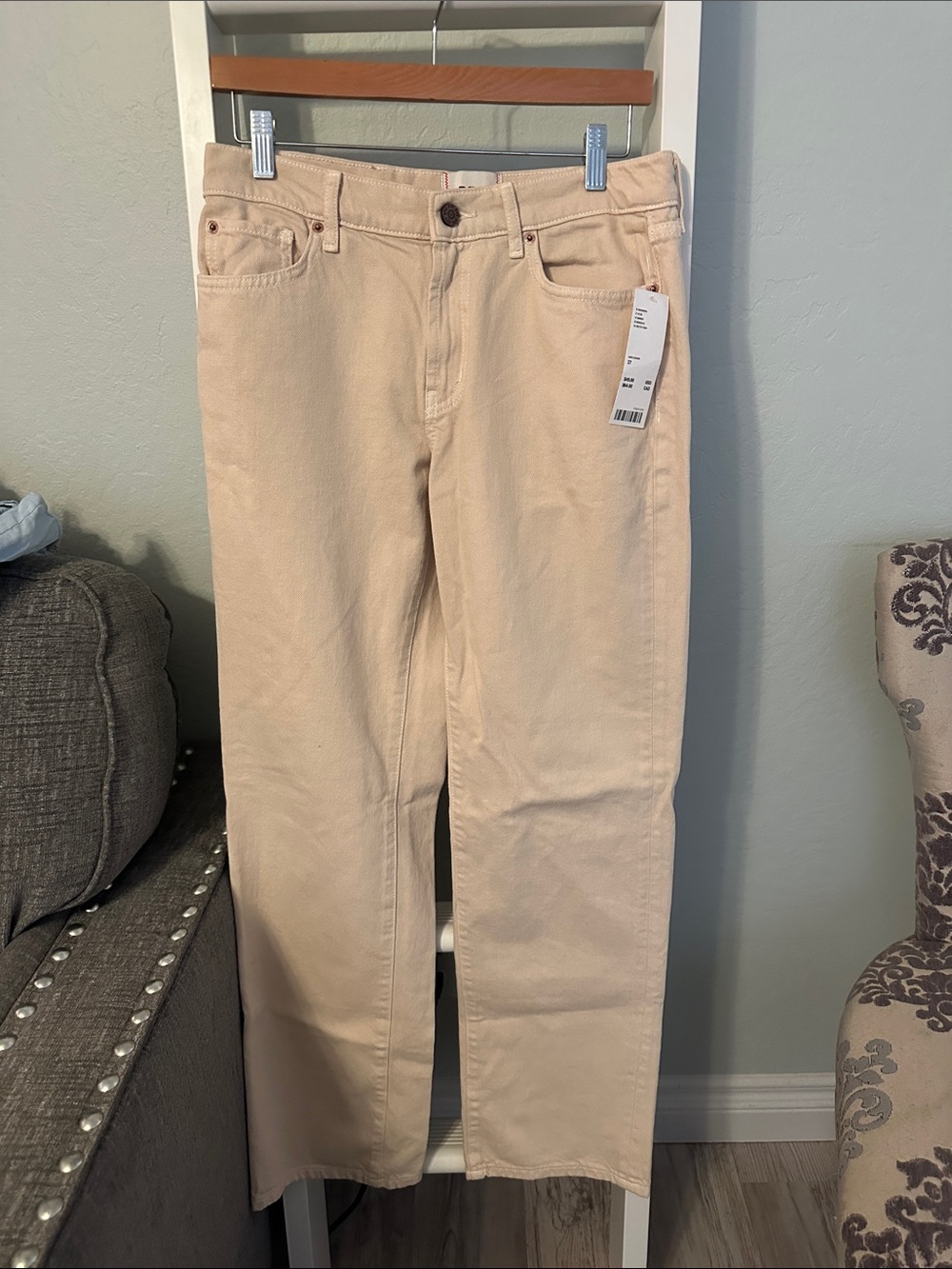 Womens BDG Beige Straight-Leg Jeans - Classic Neutral Denim